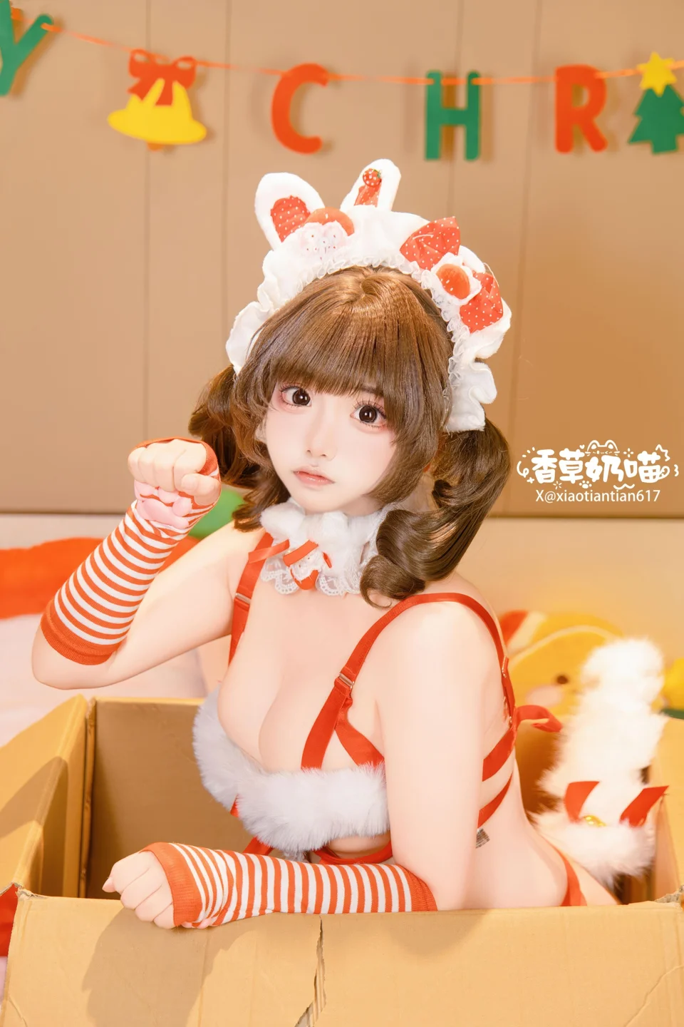 香草奶喵 - No.001 圣诞礼物 [135P,25V-1.04GB] tg@simisebaisi 【丝足阁】035.webp